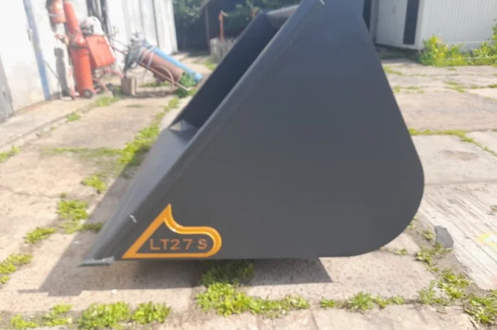 Продам новий ківш 2, 7 м³ (на навантажувач JCB, Manitou, Dieci), ніж Hardox- фото № 1