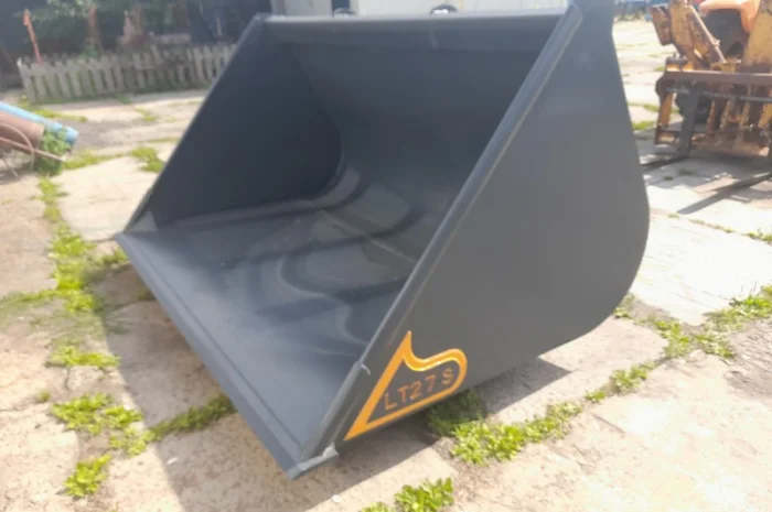 Продам новий ківш 2, 7 м³ (на навантажувач JCB, Manitou, Dieci), ніж Hardox- фото № 2