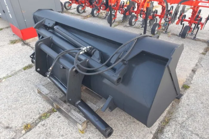 Ковш відкидний на ліву сторону (для Manitou)- фото № 1