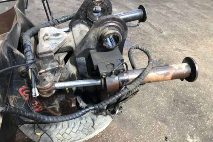 Планировочный ковш Engcon с наклонным механизмом- фото № 4