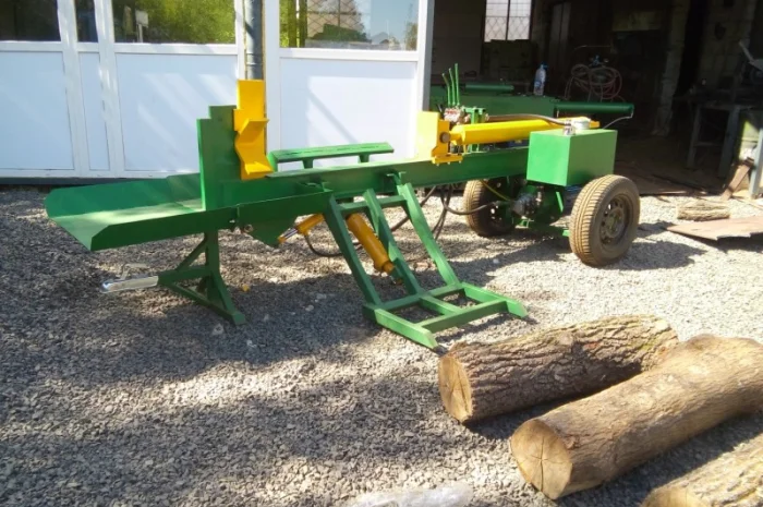 Дровокол гидравлический ГК-1000 с гидроподъемом бревен- фото № 1