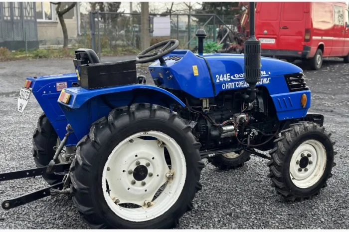 Мінітрактор Dongfeng DF-244 2012- фото № 6