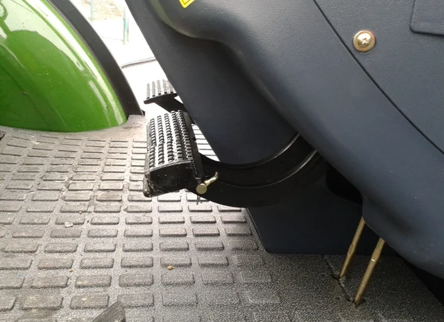 Трактор Zoomlion RK-504 с кабиной и реверсом купить- фото № 12