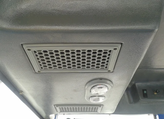 Трактор Dongfeng-404С (Донгфенг-404К) с обновленной кабиной- фото № 6