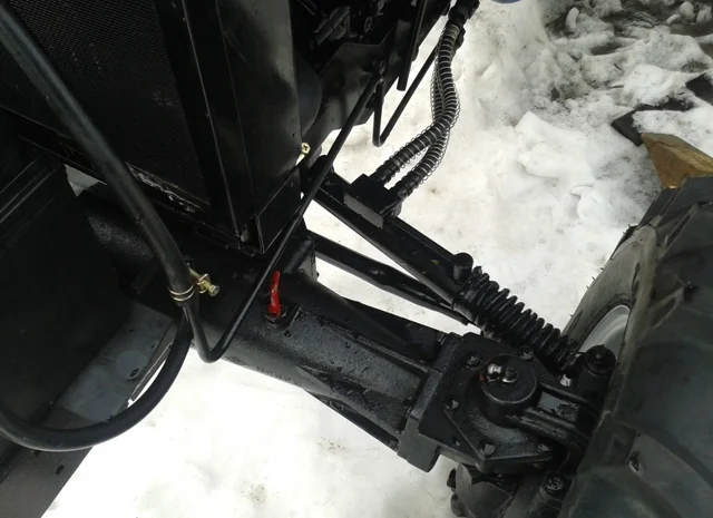 Трактор Dongfeng-404С (Донгфенг-404К) с обновленной кабиной- фото № 8