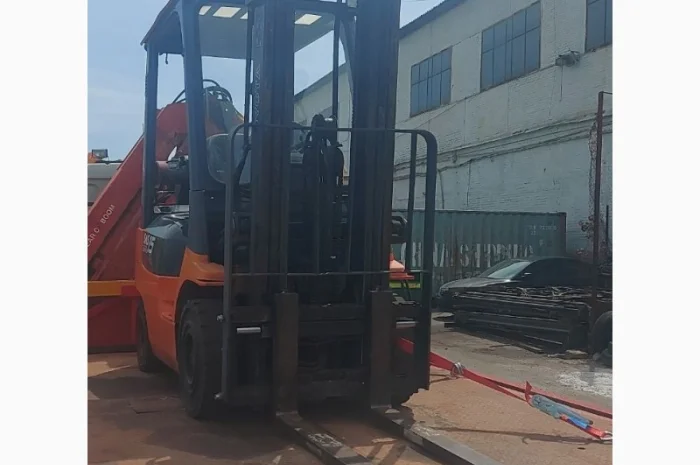 Аренда погрузчика бу 1.5т. Toyota 02-8FG15 вагонник от 1 дня- фото № 2