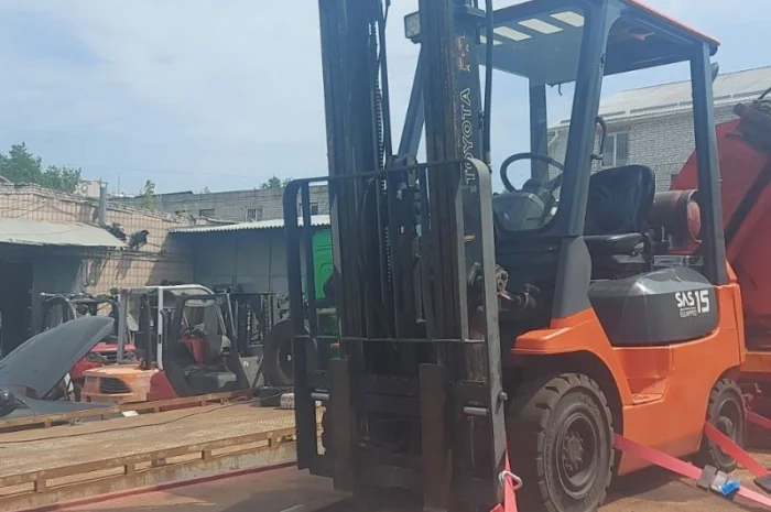 Аренда погрузчика бу 1.5т. Toyota 02-8FG15 вагонник от 1 дня- фото № 4