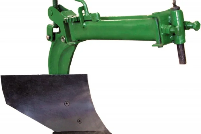 Мотоблок дизельный Кентавр МБ 1080Д 8 л.с. ВОДА (фреза + плуг). 2017 г- фото № 6