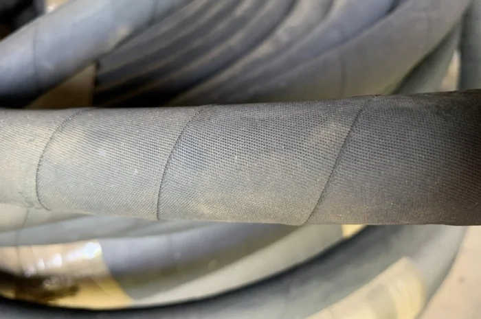 Резиновый напорный шланг воды, масла, кислорода- фото № 2