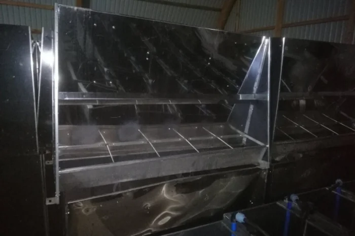 Бункерні годівниці (кормушки)- фото № 1