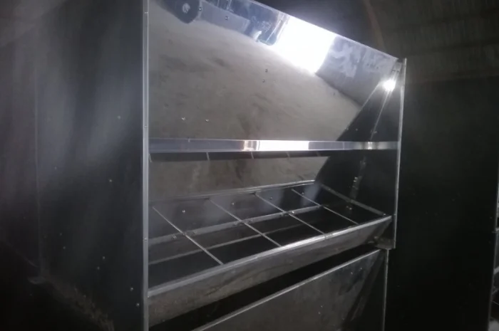 Бункерні годівниці (кормушки)- фото № 2