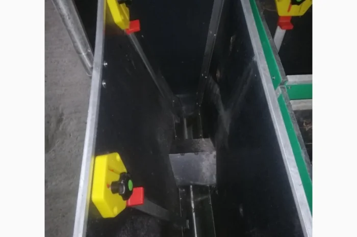 Бункерні годівницяі із зволоженням- фото № 2