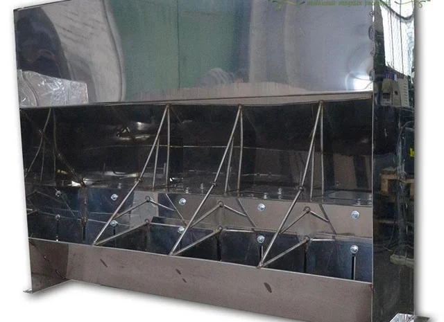 Новинка! Бункерная кормушка для свиней (нержавейка) на 4 секции- фото № 1