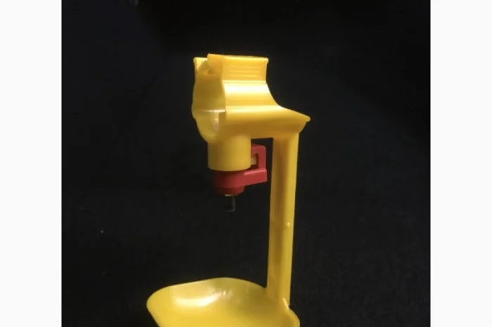 Поїлка з каплеуловлювачем для ніпельного напування птиці- фото № 2