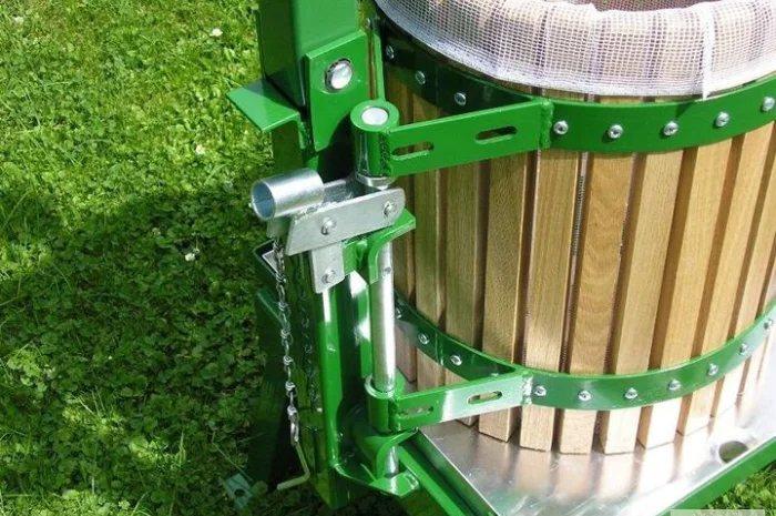 Измельчители и прессы для переработки фруктов (Чехия)- фото № 2