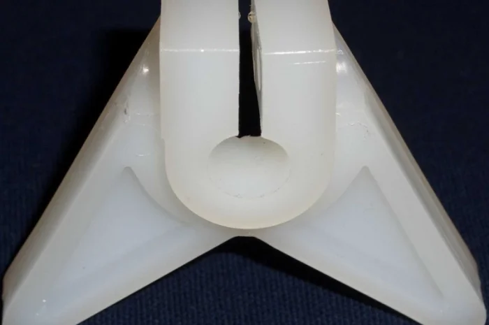 Поставляем запчасти к XRB 6 - рычаг пластиковый внешний- фото № 1