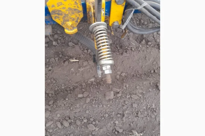 Пружина і стрижень амортизатора тукового сошника сівалки Тодак, амортизатор СТВТ в зборі- фото № 4