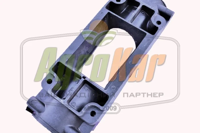 Частина колектора нижня A61523 сівалки John Deere 1910- фото № 1