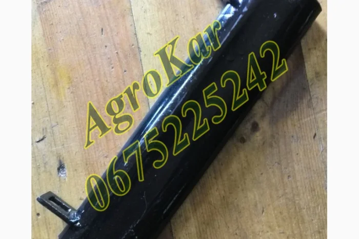 Тукопровод сошника металлический AA23112 Сеялка Джон Дир John Deere- фото № 1