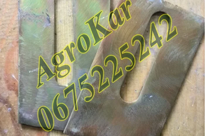 Чистик внешний A24085 диска сошника внесения удобрений John Deere Джон Дир- фото № 1