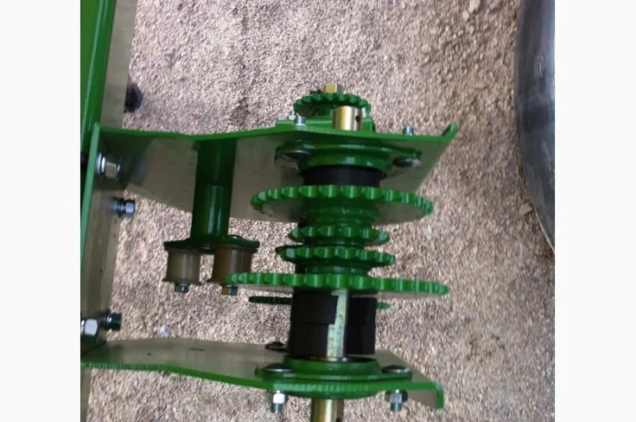 Система внесения минеральных удобрений сеялки John Deere, KINZE- фото № 9