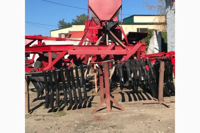 Продаємо робочі органи сошника для сівалки СЗС -2.1 реставровані- фото № 1