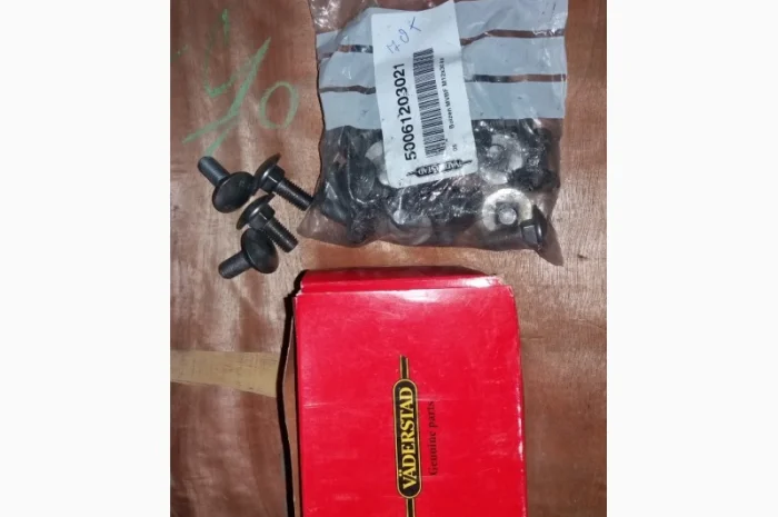 50061203021 Болт М12 Vaderstad оригінал- фото № 1