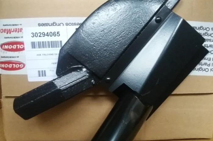 30294065 Сошник внесення добрив МатерМак, сівалки MS 4100- фото № 1