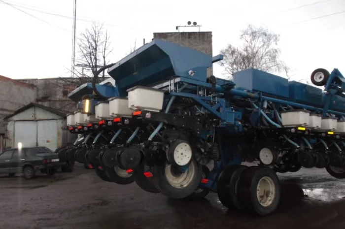 Туковая/туковысевающая система KINZE/Кинзе 2200, 2300, 2600, 2700, 3000, 3600, 3700, 3800- фото № 10