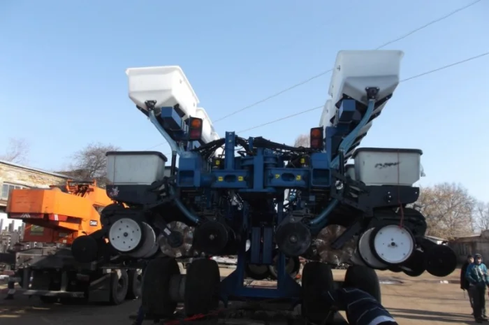 Туковая/туковысевающая система KINZE/Кинзе 2200, 2300, 2600, 2700, 3000, 3600, 3700, 3800- фото № 11