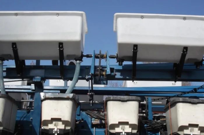 Туковая/туковысевающая система KINZE/Кинзе 2200, 2300, 2600, 2700, 3000, 3600, 3700, 3800- фото № 12