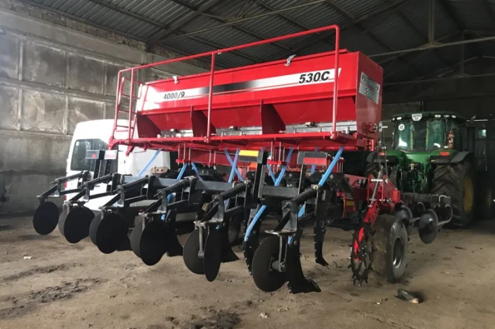 Система внесения сухих минеральных удобрений на глубокорыхлители- фото № 8