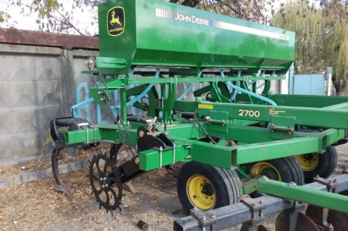 Система внесения сухих минеральных удобрений на глубокорыхлители- фото № 20