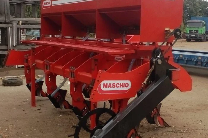 Система внесения сухих минеральных удобрений на глубокорыхлители- фото № 18