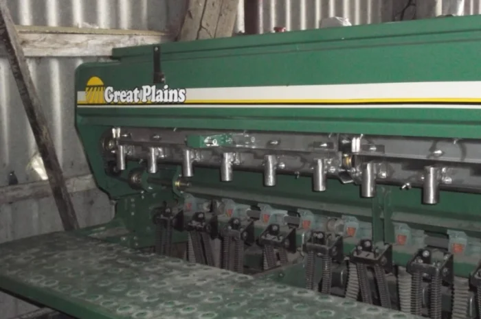 Туковые баки зерновых сеялок Great Plains- фото № 2