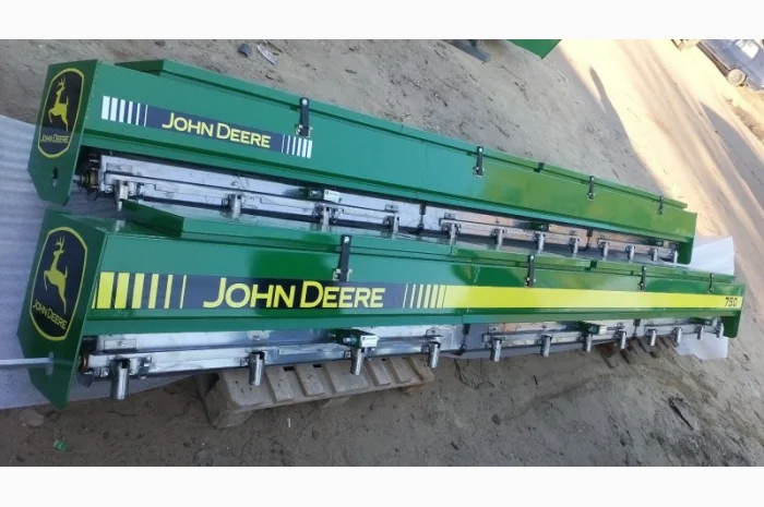 Туковые баки зерновых сеялок John Deere- фото № 4