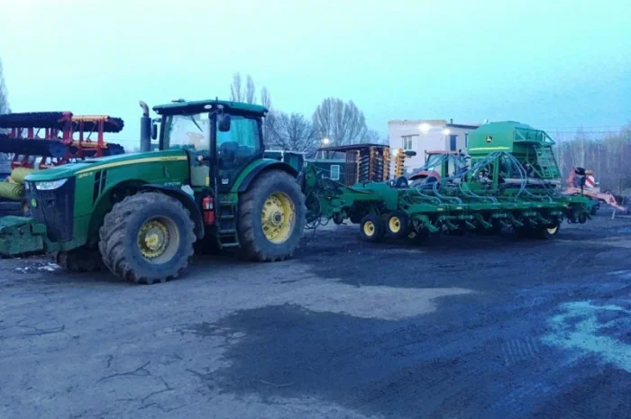 Пневматическая система внесения сухих удобрений John Deere DB-44/55/80, KINZE- фото № 3