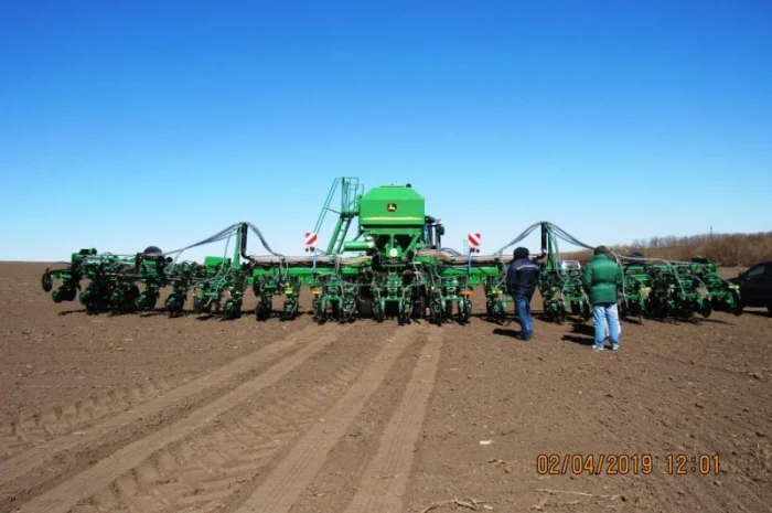Пневматическая система внесения сухих удобрений John Deere DB-44/55/80, KINZE- фото № 5