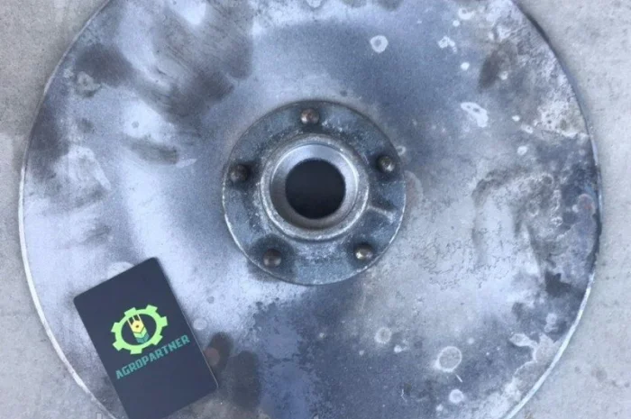 Диск сошника со ступицей Н 105.03.010-02 (сталь 3 и сталь 65)- фото № 1