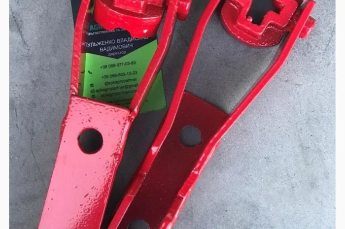 Вилка подъёма сошника с вкладышем СЗГ 00.144 точного литья (сухарь) в порошковой покраске- фото № 2