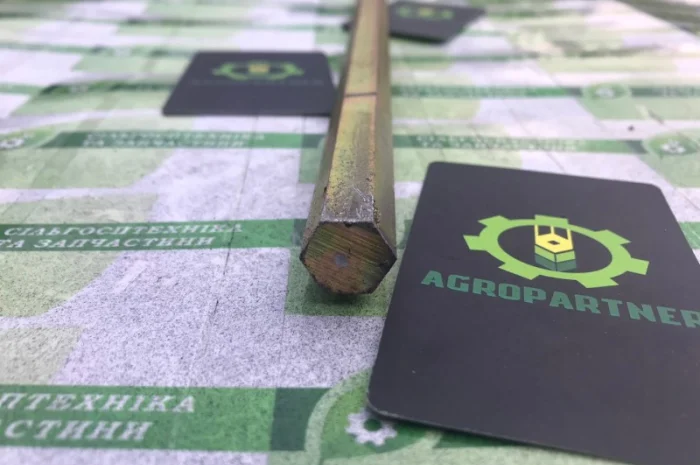 Вал СЗГ 00.674 клапана минудобрений ящика зернотукового (1530мм) СЗ- фото № 1