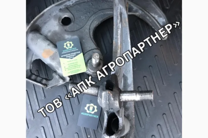 Корпус Н 105.03.102 с осями под смещение (сошник СЗ, Астра). Запчасти СЗ- фото № 1