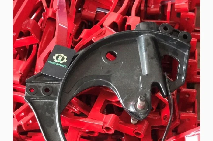 Корпус Н 105.03.102 сошника точного литья со смещением с осями- фото № 2