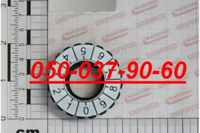 Гайки самоблокуючи та гвинти на сівалки Гаспардо Оригінал- фото № 1