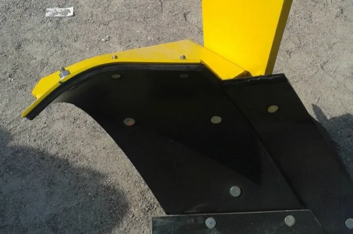 Отвал композитный Текрон для плуга ПСКу ("Гетьман", "Энегльс")- фото № 1