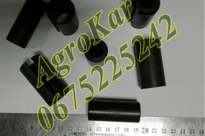 Втулка N231874 гильза N231875 John Deere 980 в стойку AN231366- фото № 1