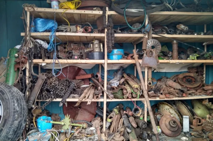 Продам для косилки Е-303 Fortschritt редуктор з гідронасосами та багато запчастин- фото № 2