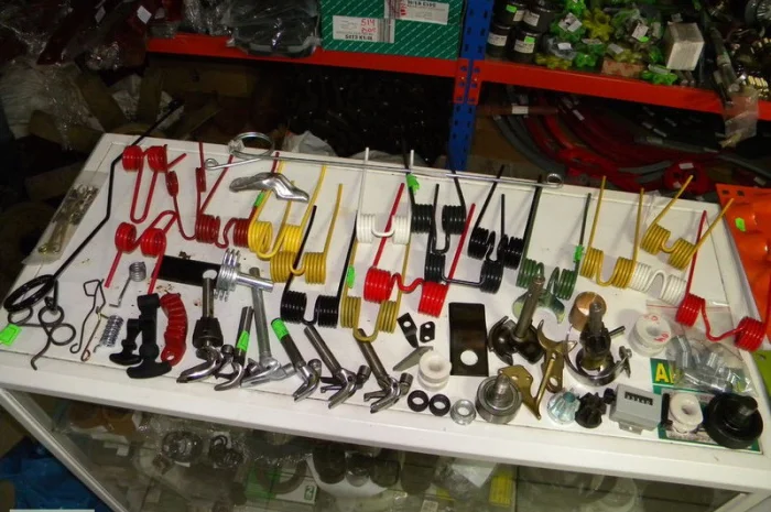 Запчасти на пресс-подборщик, тюкопрес Welger, Claas, John Deere, Sipma, Deutz Fahr- фото № 1