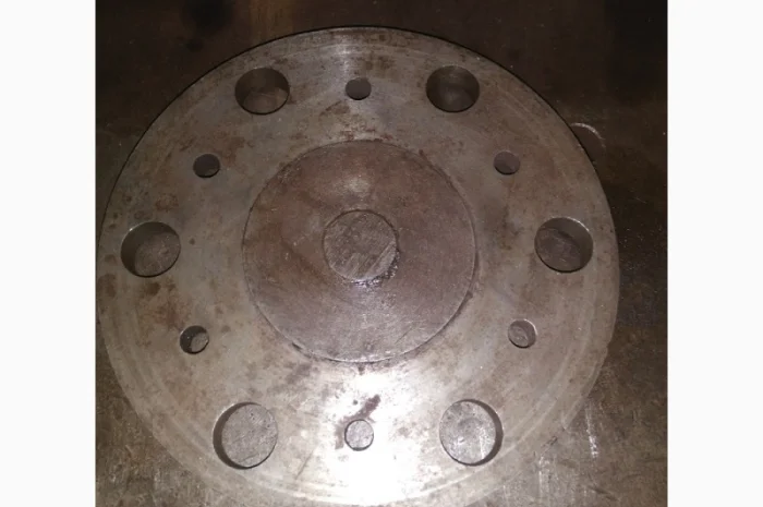 Фланец для прижима цанги. Пресс для брикета- фото № 1