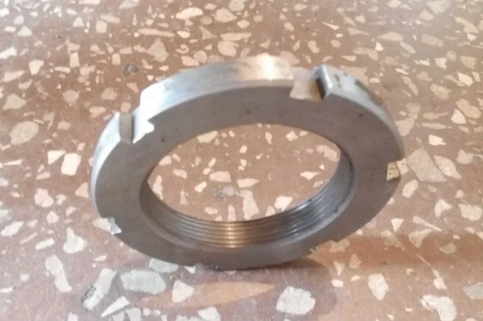 Гайки шлицевые для прессов ОГМ 1, 5- фото № 1